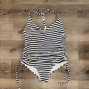 Palisades BC Striped Black and White One-Piece Swimsuit L